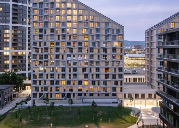 Urban Core - Cozy & Apartment