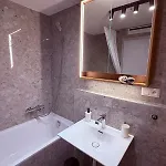 Urban Core - Cozy & Bratislava